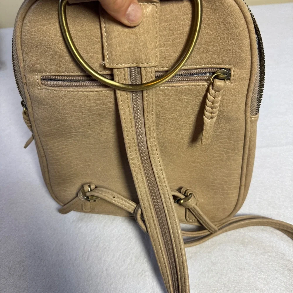 Antik Kraft Tan Vegan Leather Backpack Gold Ring‎ Accent Braided Zipper Pulls